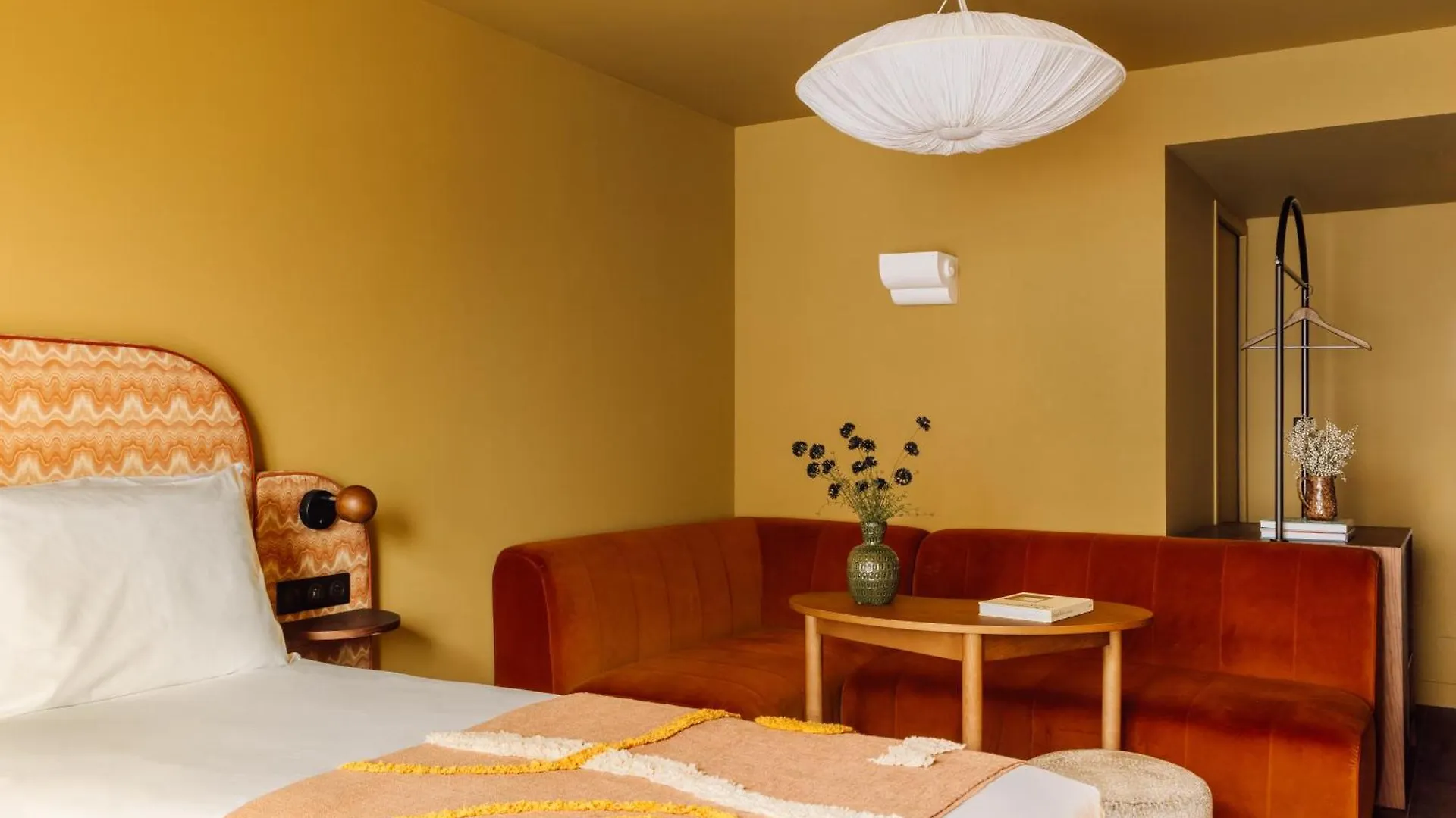Le Jardin De Verre By Locke Hotel 4*