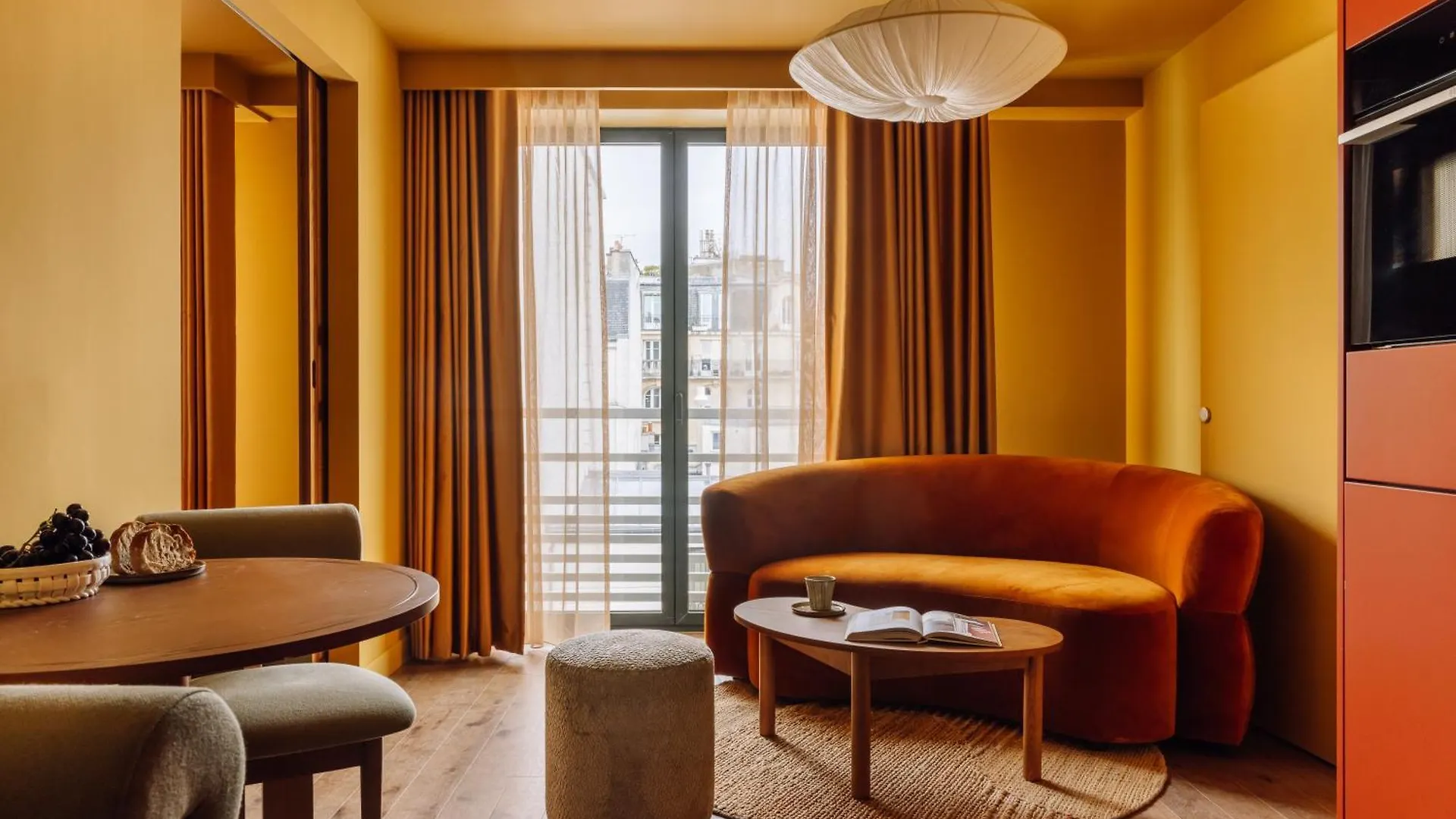 Le Jardin De Verre By Locke Hotel Paris