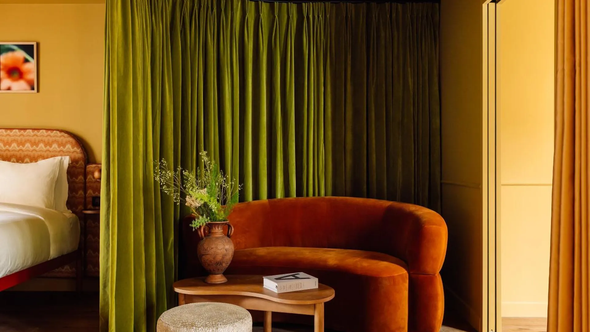 Le Jardin De Verre By Locke Parijs